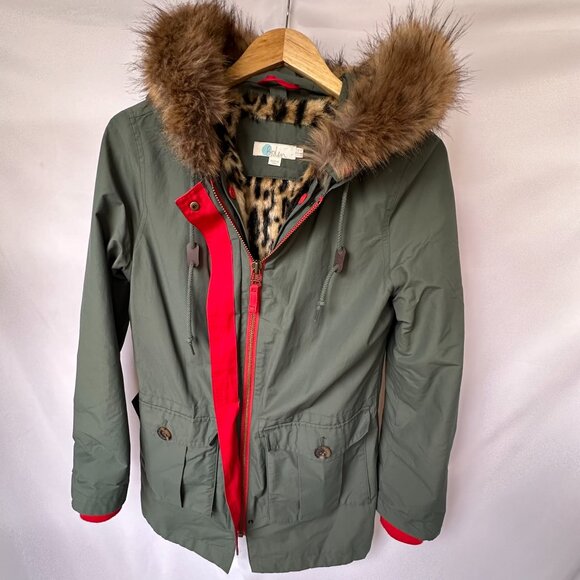 Boden Brentor Parka | Pine / Red / Leopard | Size 6 - Picture 3 of 8